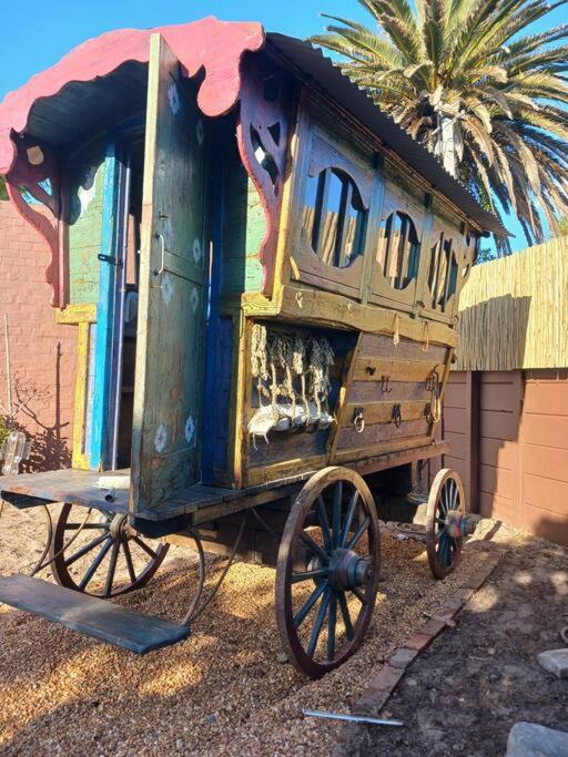 Gypsy Wagons, Arum Ave, Kommetjie *