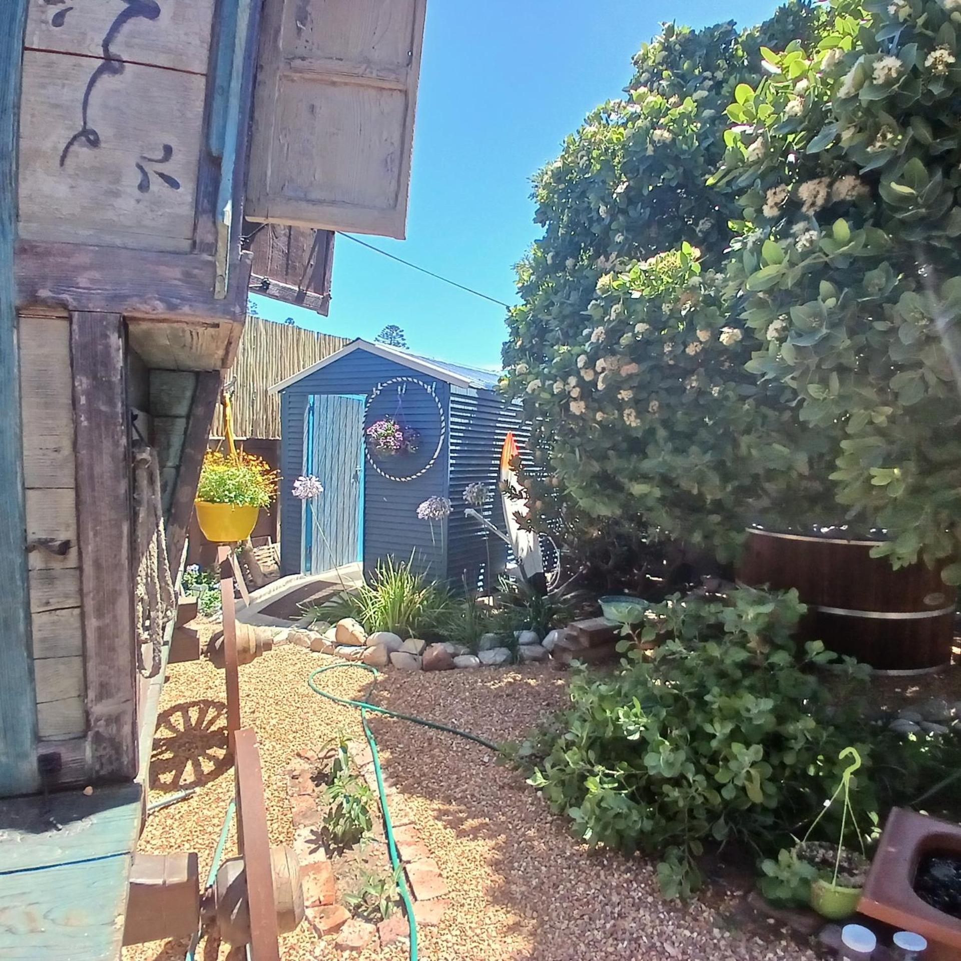 Gypsy Wagons, Arum Ave, Kommetjie